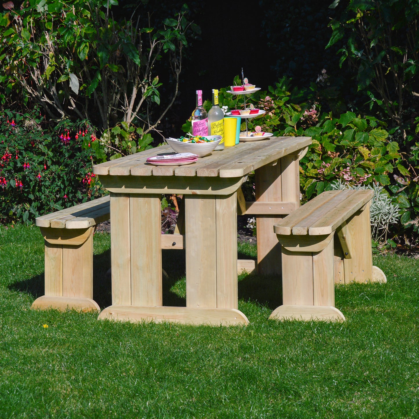 Tinwell Picnic Table And Bench Set